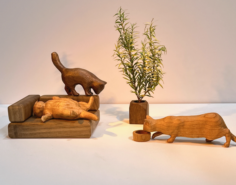 Raw Wood Cat Figurine Wooden Handmade Essential Oil Aroma Diffuser Cat House Coffee Shop Decoration Desktop Ornament