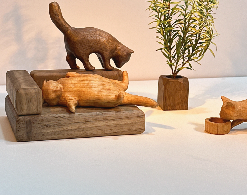 Raw Wood Cat Figurine Wooden Handmade Essential Oil Aroma Diffuser Cat House Coffee Shop Decoration Desktop Ornament